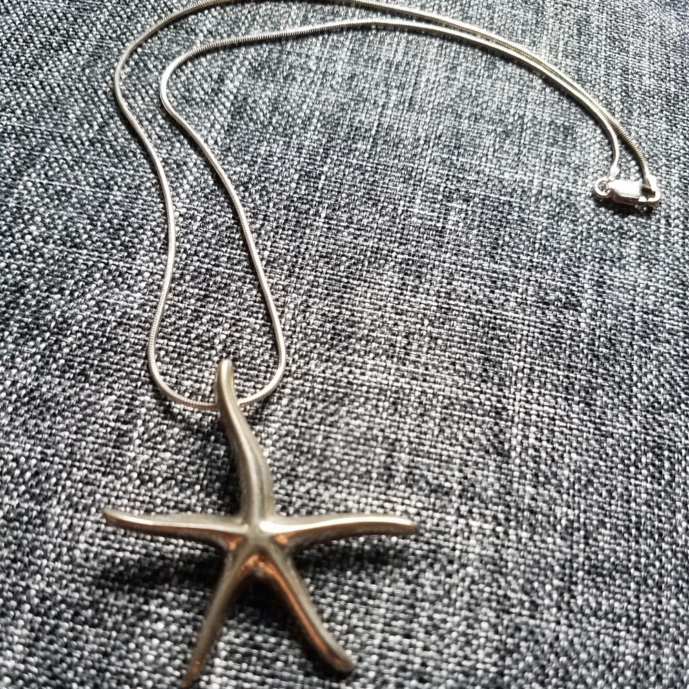 Silver starfish necklace